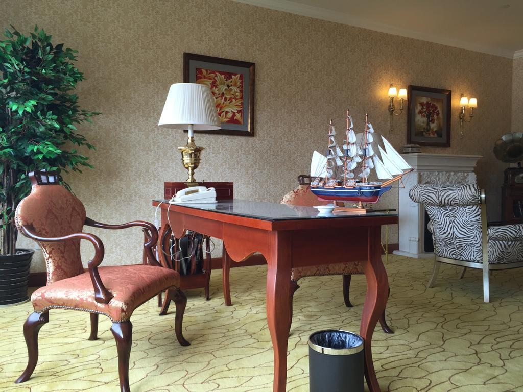 Alton Hotel Wuhu Стая снимка